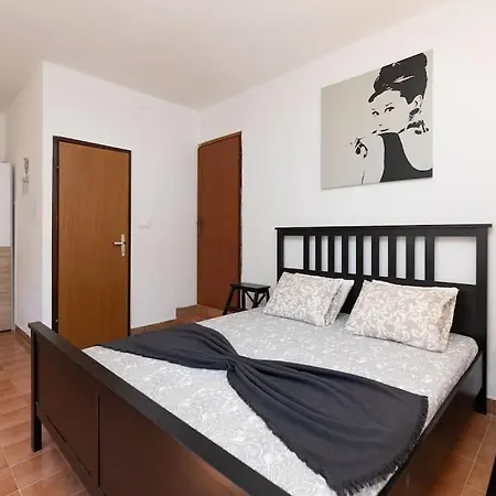 Olive Garden House - 5 Min Beach, Near Center * San Pietro di Brazza