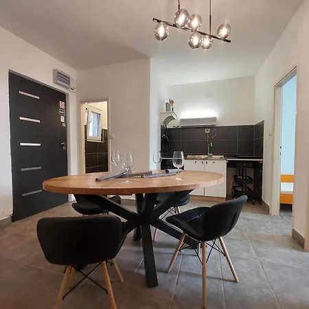 Casa vacanze Olive Garden House - 5 Min Beach, Near Center San Pietro di Brazza